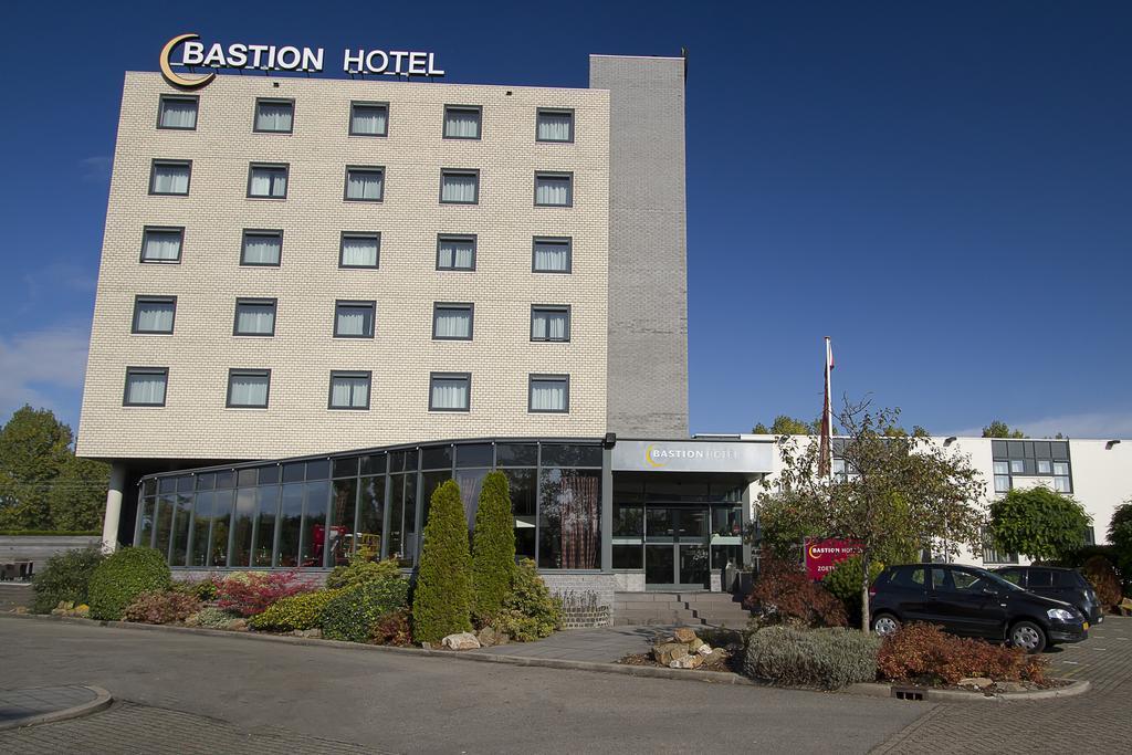 Bastion Hotel זוטרמיר מראה חיצוני תמונה
